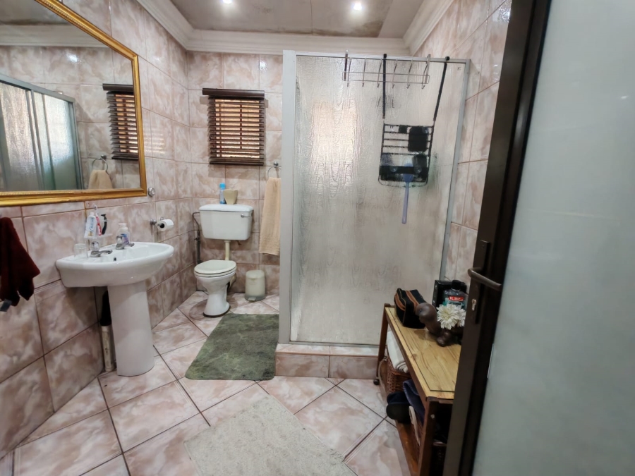 3 Bedroom Property for Sale in Vaalpark Free State